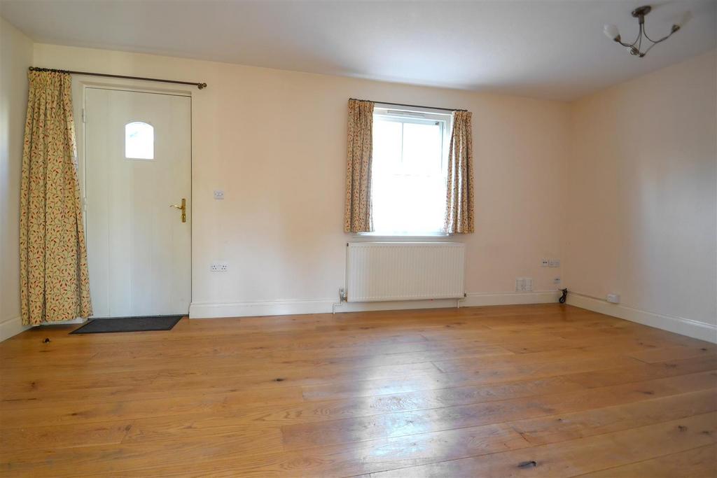 Living Room C.jpg