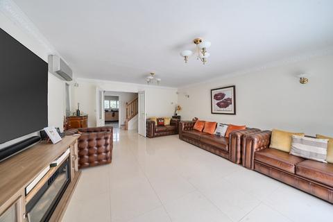 undefined, Charmouth Road, St. Albans, Hertfordshire, AL1