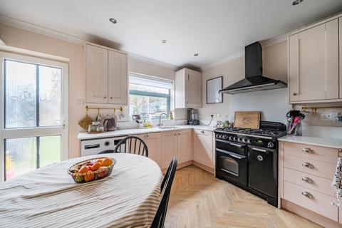 4 bedroom semi-detached house for sale, Fernwood Crescent, Wollaton NG8