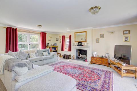 undefined, Malmesbury Road, Minety