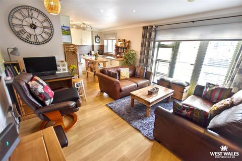 undefined, North Quay Court, The Green, Pembroke