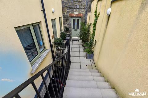 undefined, North Quay Court, The Green, Pembroke