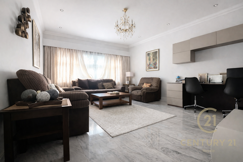 undefined, Malden Road, NEW MALDEN KT3