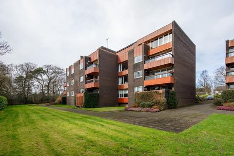 3 bedroom flat for sale, Barcapel Avenue, Newton Mearns