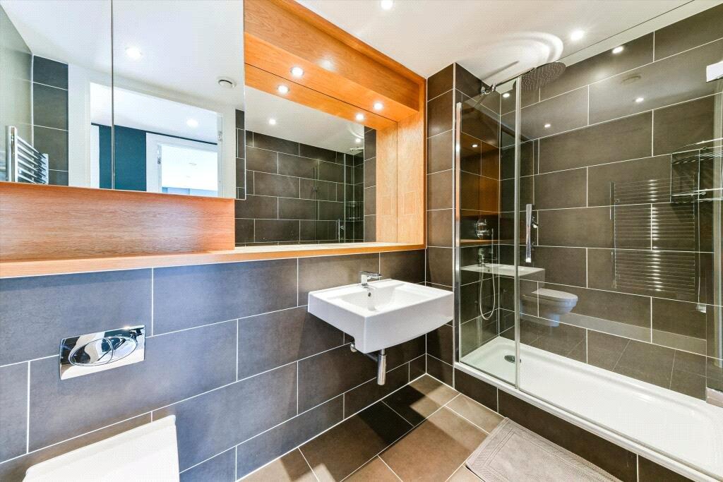 Family Shower Room