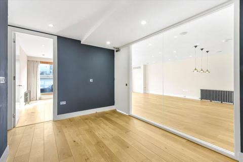 3 bedroom apartment to rent, Oval Road, Camden, London, NW1