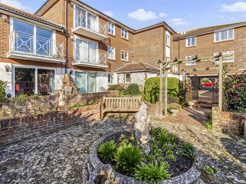 4 Shrewsbury Court-018.JPG
