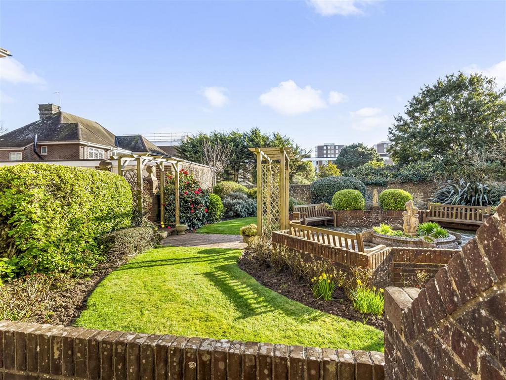 4 Shrewsbury Court-005.JPG