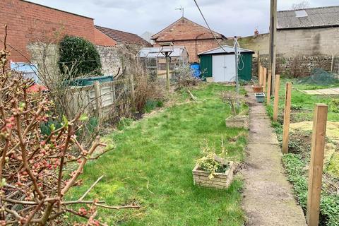 2 bedroom terraced house for sale, Outgang Road, Pickering