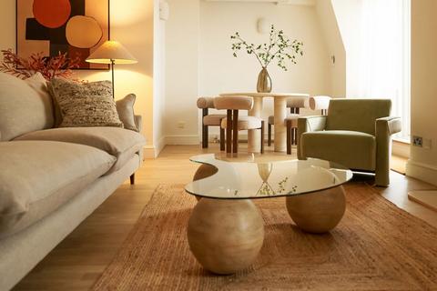 undefined, Europa House