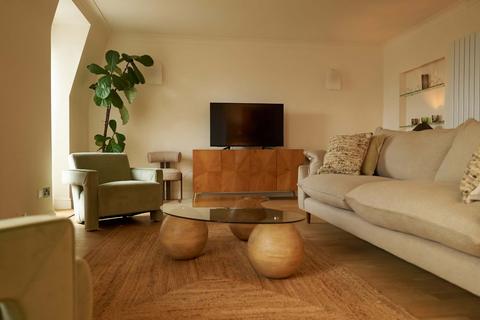 undefined, Europa House