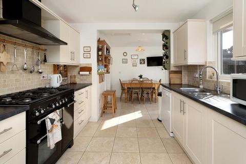 4 bedroom detached house for sale, St. Johns Close, Bishopsteignton, TQ14