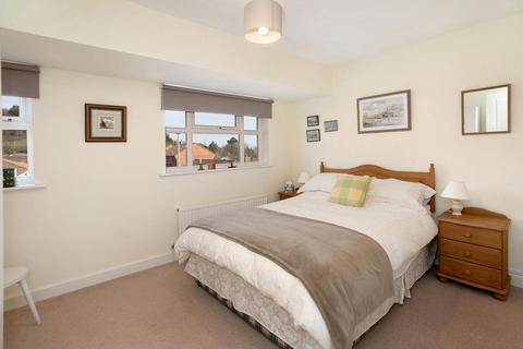 4 bedroom detached house for sale, St. Johns Close, Bishopsteignton, TQ14