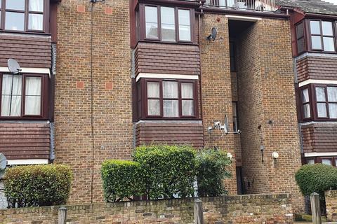 1 bedroom flat to rent, Elizabeth Court, Frances Street, Woolwich, London, SE18