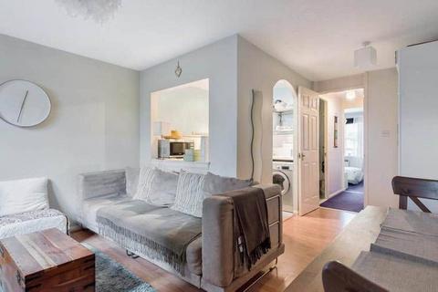 Burnham Close, Bermondsey, London, SE1