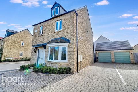 4 bedroom detached house for sale, Jenners Yard, Swindon