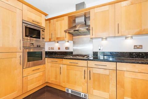 2 bedroom flat to rent, Warren House, Beckford Close, Kensington, W14