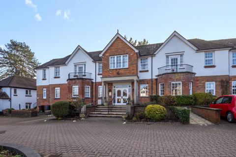 undefined, War Memorial Place, Oxfordshire RG9