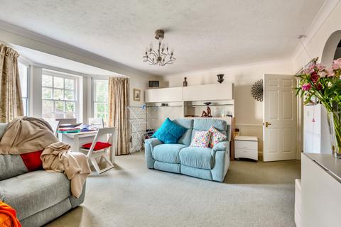 undefined, War Memorial Place, Oxfordshire RG9