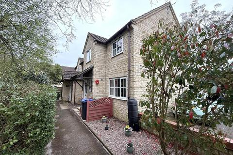 3 bedroom end of terrace house for sale, Huntingdon Way, Chippenham