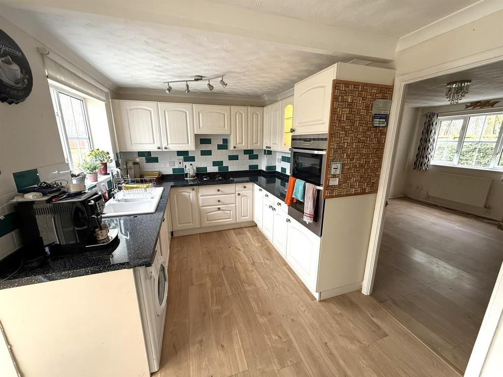 Kitchen / Diner