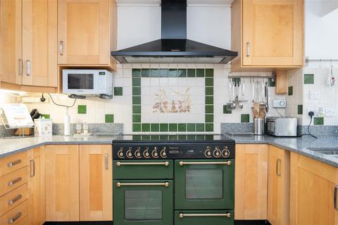 3 bedroom house for sale, Gladstone Road, Burgess Hill