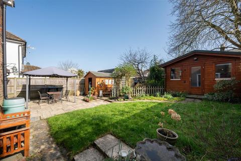 3 bedroom house for sale, Gladstone Road, Burgess Hill