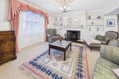 5 bedroom detached house for sale, Northgate, Filey YO14