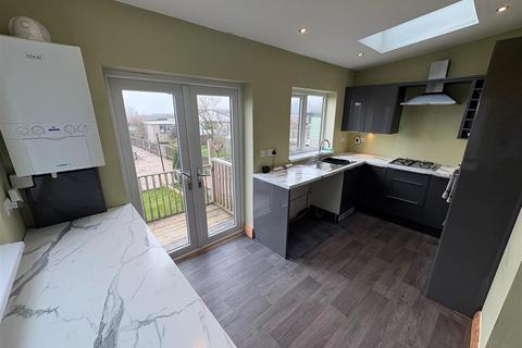 2 bedroom terraced house for sale, Deanstones Lane, Queensbury, Bradford