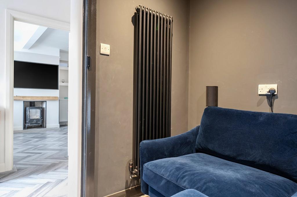 Snug/Cinema Room