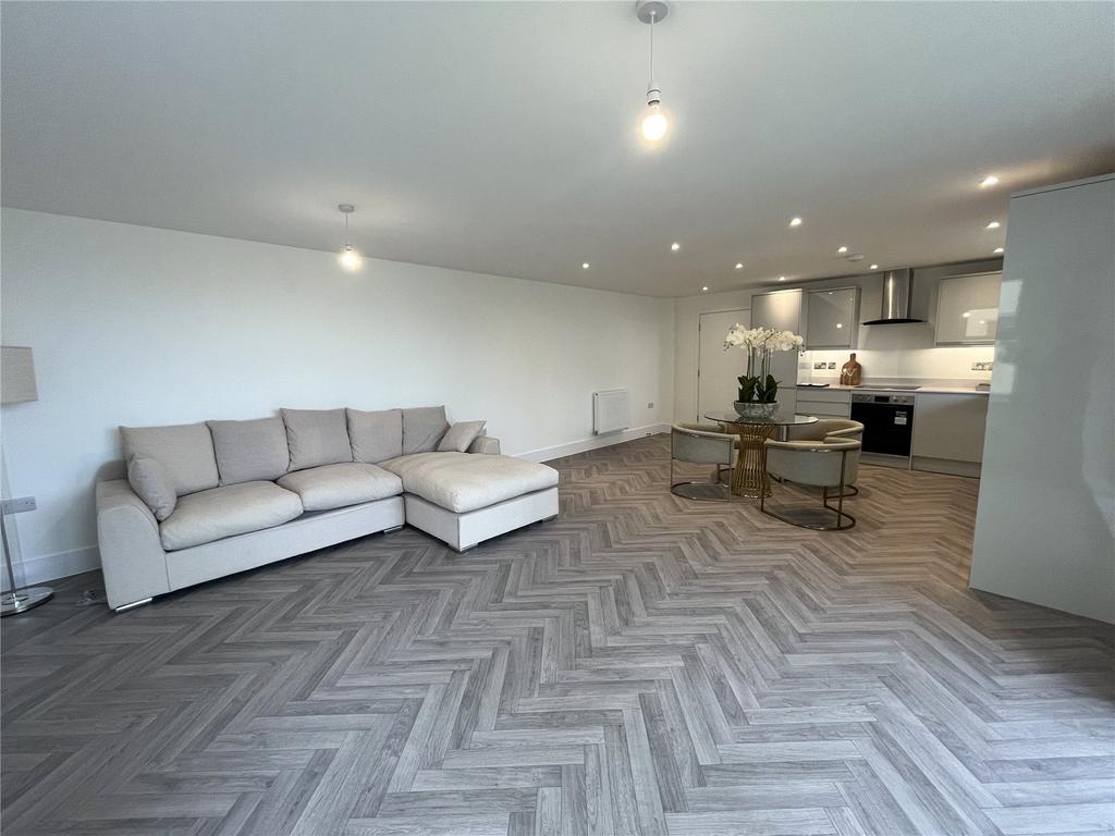 Lounge/Kitchen