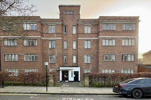 3 bedroom apartment to rent, London N4