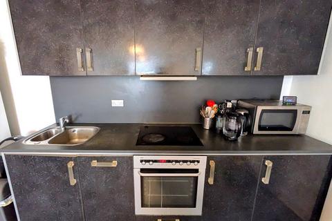 2 bedroom flat to rent, Bute Terrace, Cardiff CF10