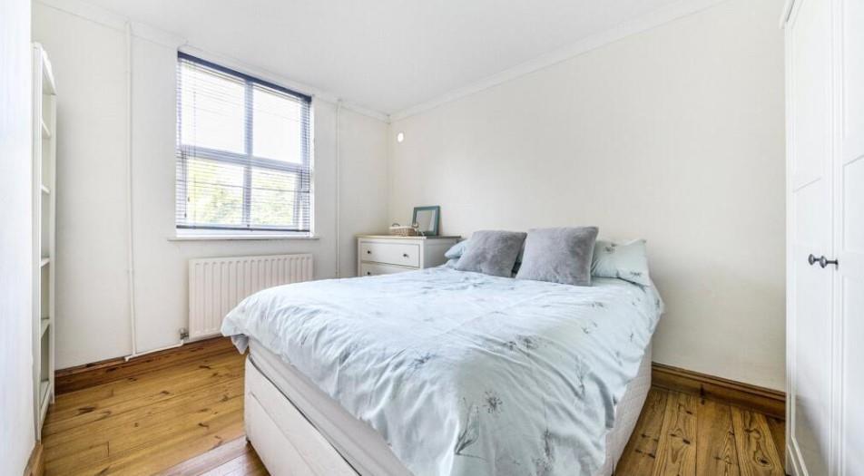 Bed 12.jpg