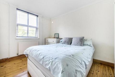 2 bedroom flat to rent, Cobham Terrace, Bean Road, Greenhithe