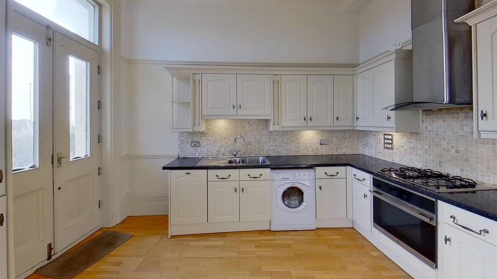 Flat-4-Rotunda-House-Kitchen.jpg