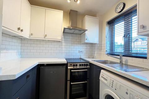 undefined, Oakridge, Woking GU24