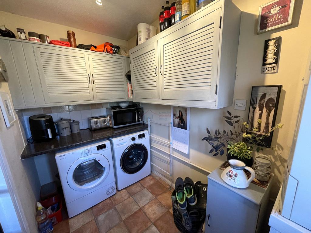 Utility Room.JPG