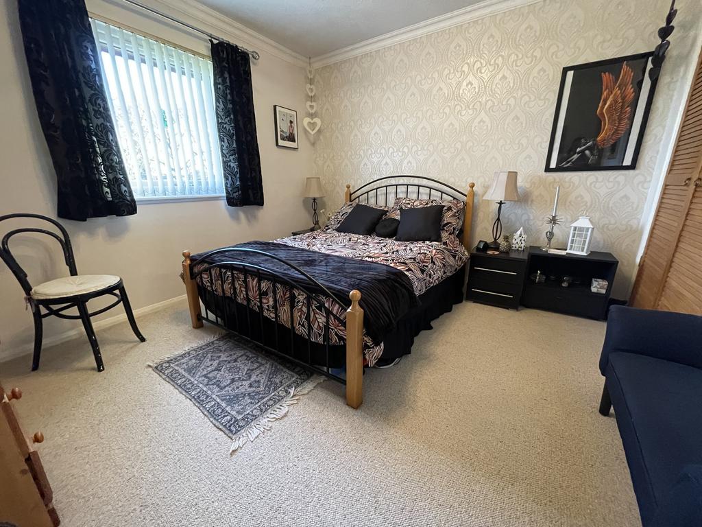 Bedroom 2a.JPG