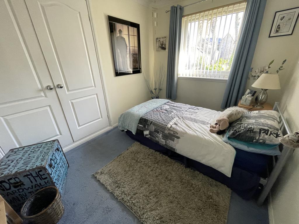Bedroom 3a.JPG