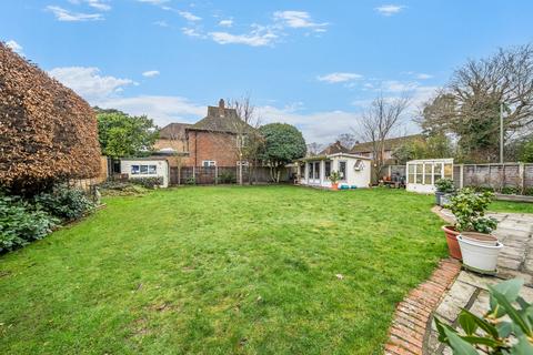 5 bedroom detached house for sale, Lovelace Drive, Surrey GU22