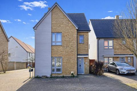 4 bedroom detached house for sale, Repton Avenue, Ashford