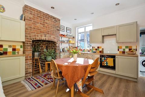 3 bedroom end of terrace house for sale, Rosford Avenue, Manchester, Greater Manchester, M14