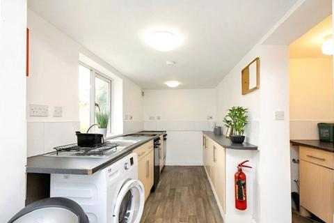 7 bedroom semi-detached house for sale, Westlea Road, Leamington Spa