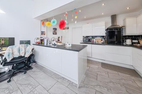 3 bedroom terraced house for sale, Brackley Lane, Calvert, Buckingham