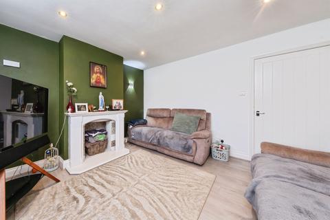 3 bedroom terraced house for sale, Brackley Lane, Calvert, Buckingham