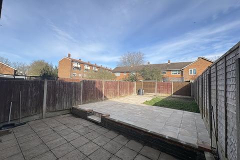 undefined, Wedhey, HARLOW