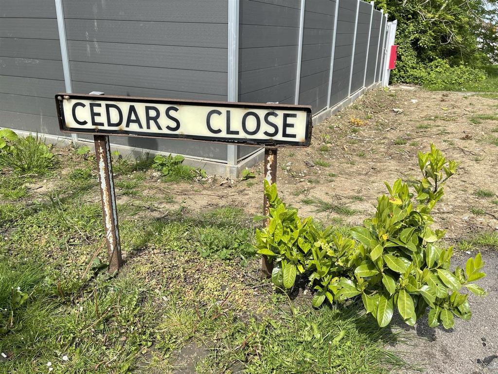 Cedars Close