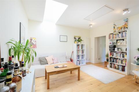 undefined, Gloucester Road, Bath BA1