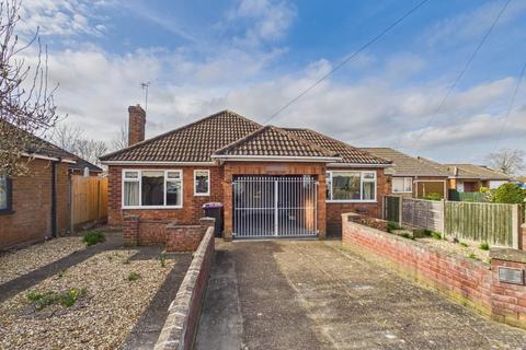 2 bedroom detached bungalow for sale, Manor Road, North Hykeham, Lincoln